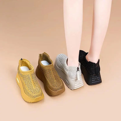 Zapatos casuales huecos elevados