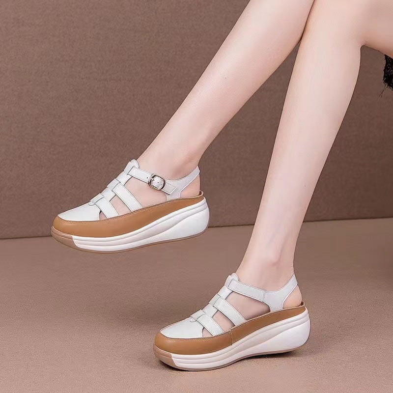 Sandalias con hebilla