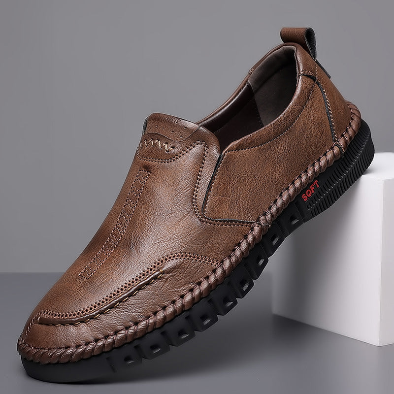 Zapatos en la primavera de 2025, nuevos zapatos de moda, zapatos de cuero para hombres, suelas blandas, zapatos de padre de mediana edad, zapatos casuales, zapatos de cuero para hombres