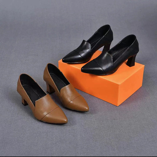 [Cuero genuino] Tacones altos de cuero suave de nuevo estilo.