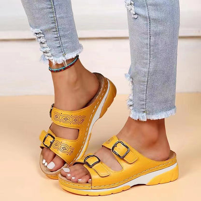 2024 nuevos zapatos casuales con hebilla de cinturón.