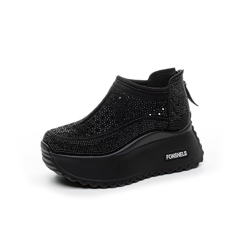 Zapatos casuales huecos elevados